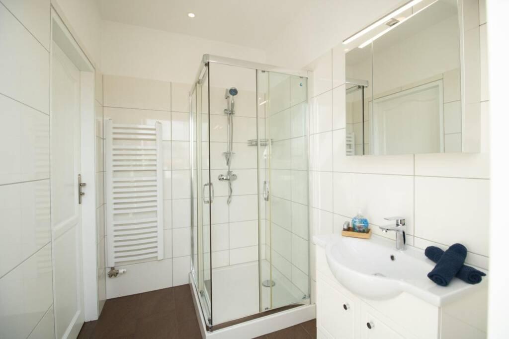 Sunny & Cozy Penthouse With Balcony L Dg4'14 Apartment Vienna Exterior photo