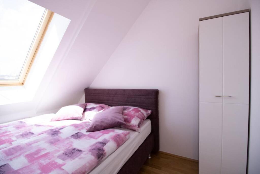 Sunny & Cozy Penthouse With Balcony L Dg4'14 Apartment Vienna Exterior photo