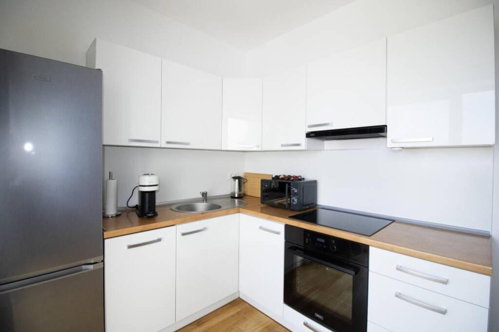 Sunny & Cozy Penthouse With Balcony L Dg4'14 Apartment Vienna Exterior photo